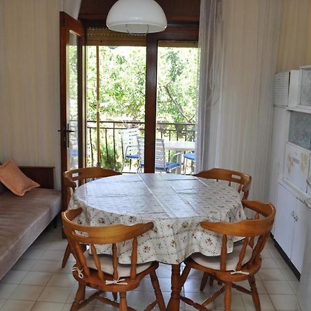 Apartman Kraljev Biograd Na Moru Exterior foto