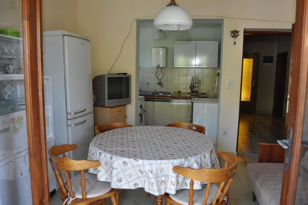 Apartman Kraljev Biograd Na Moru Exterior foto